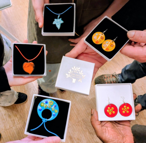 pendentif emaux sur cuivre